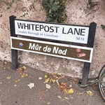 Sign, Whitepost Lane London Borough of Lewisham SE13, underneath Mûr de Ned