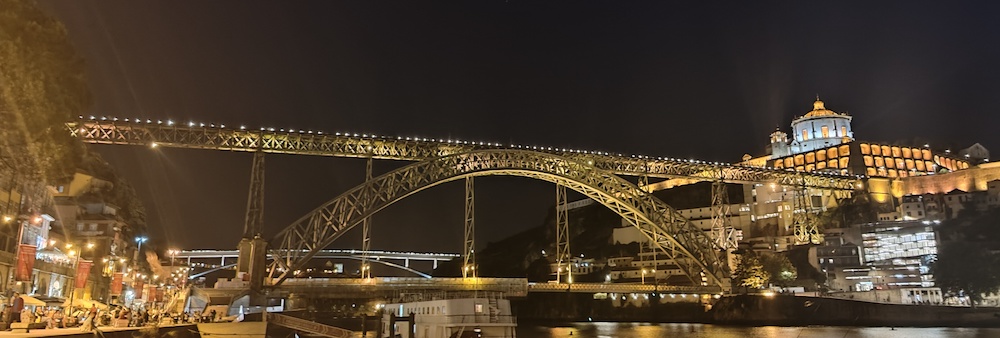 Floodlit Luís I Bridge at night