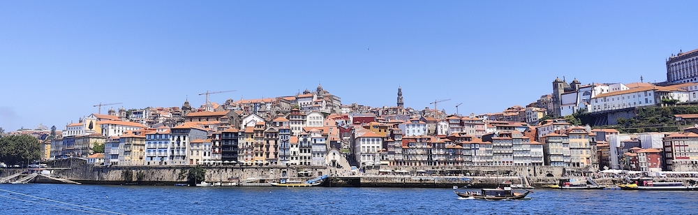 Wide angle view of Porto building from the river