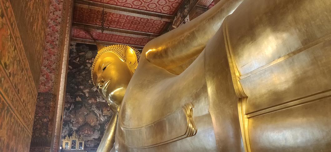 Giant reclining Buddha at Wat Pho
