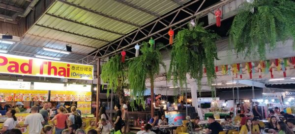 View of Kalare Night Bazaar (กาแล ไนท์ บาซาร์)