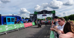 Cycling race start at Brooklands track
